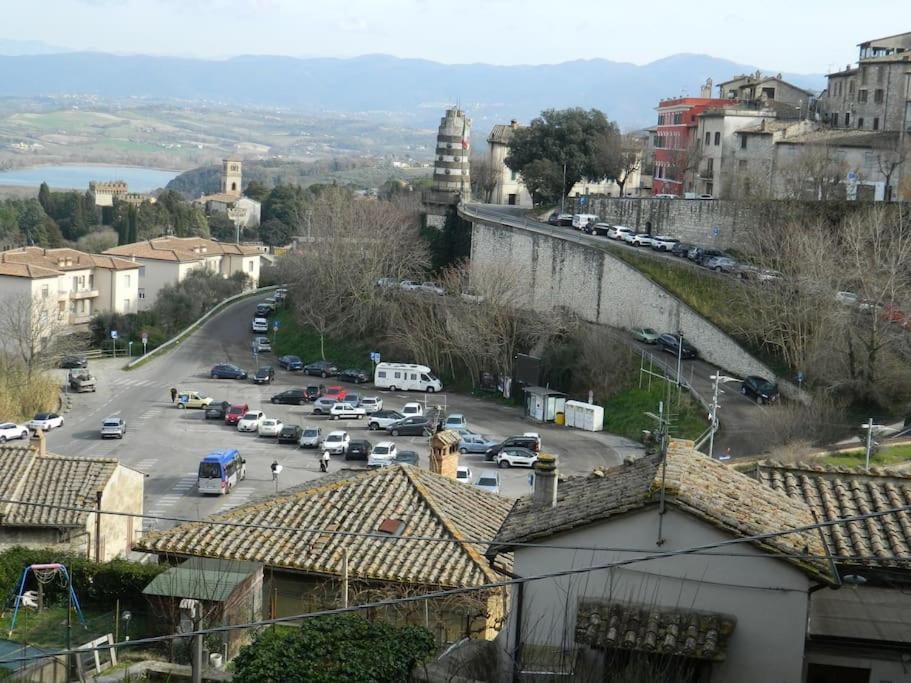 ナルニCasa Dell'Oliveto "Parcheggio Gratuito"アパートメント エクステリア 写真