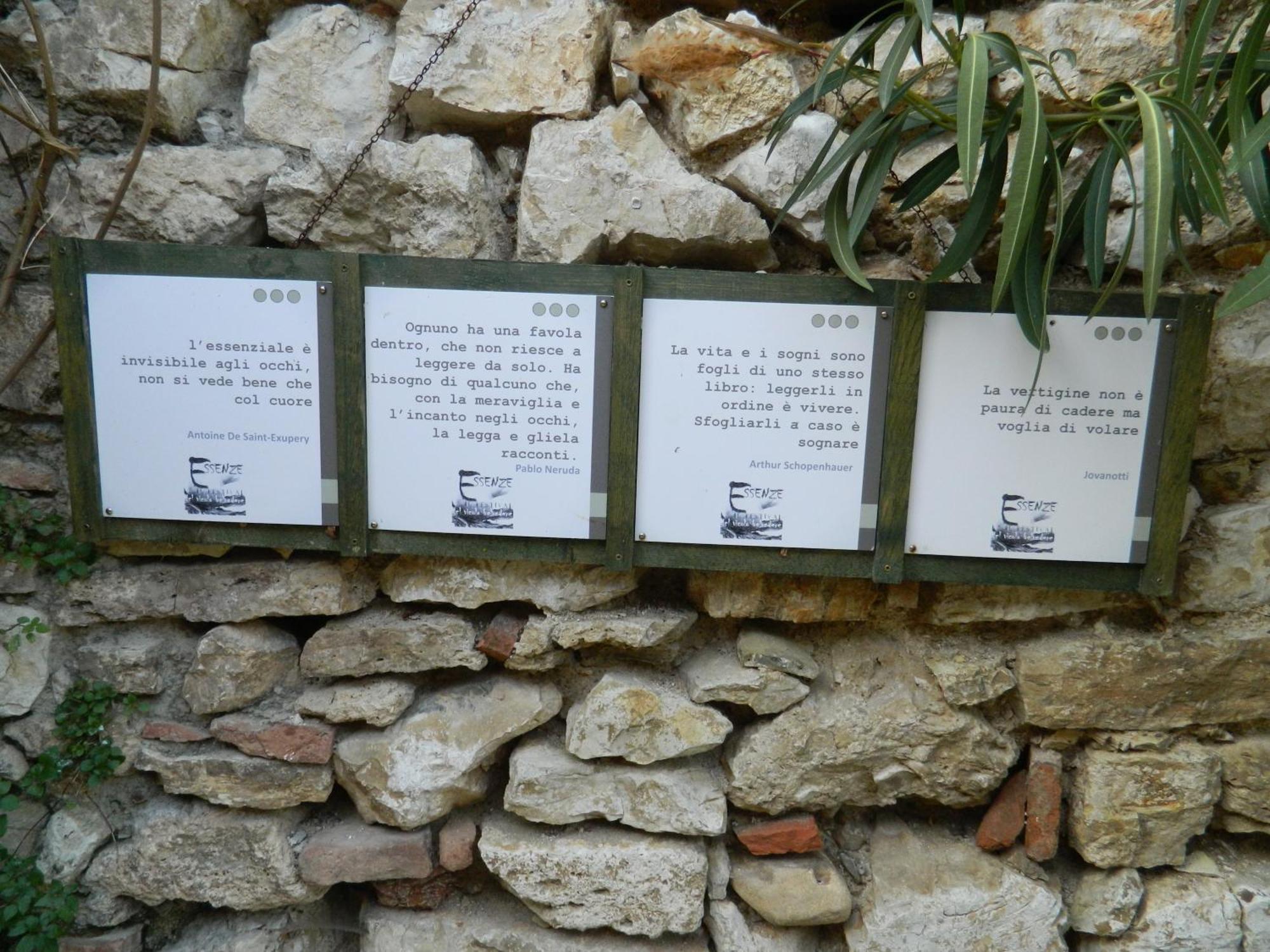ナルニCasa Dell'Oliveto "Parcheggio Gratuito"アパートメント エクステリア 写真